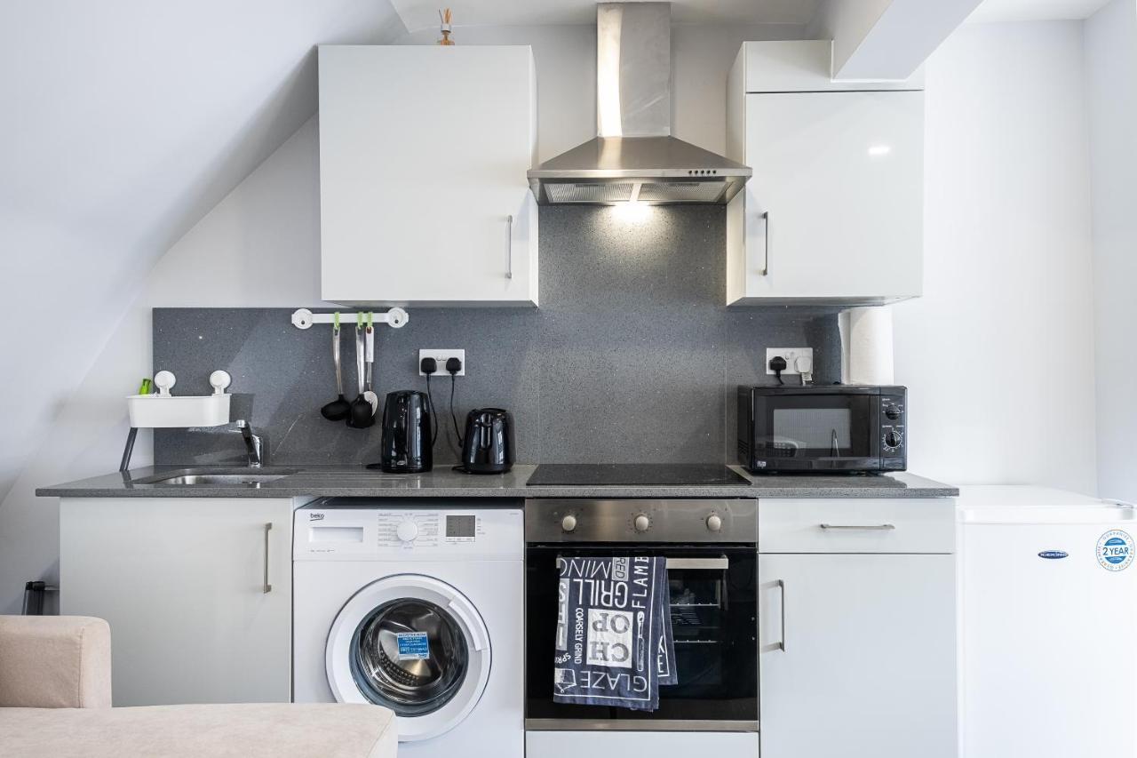 Securematics Superior Studio Apartments London Eksteriør billede