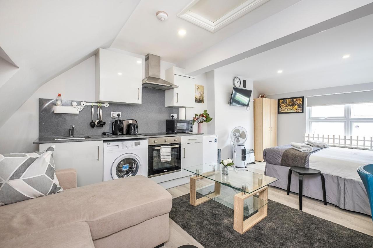 Securematics Superior Studio Apartments London Eksteriør billede
